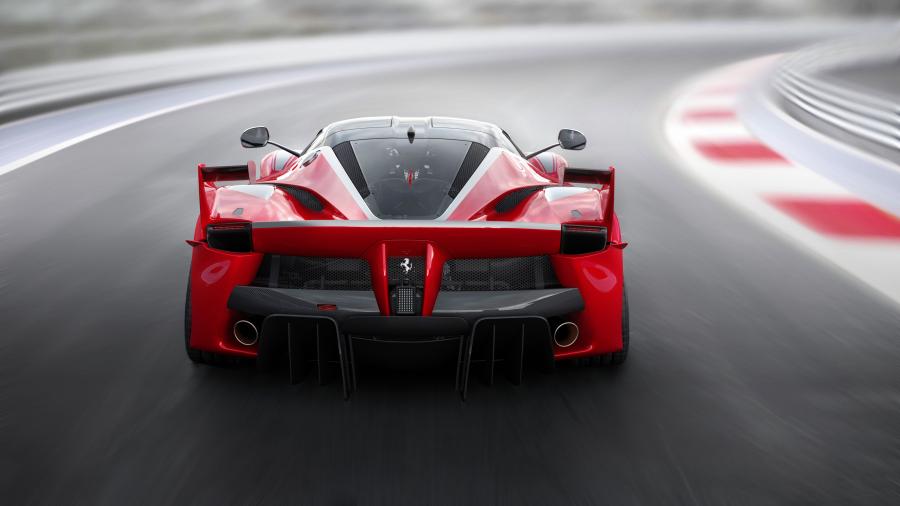  Ferrari FXX K 2015 года  (фото 11 из 20)